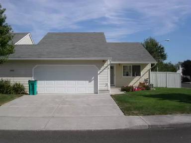 Main picture of 16306 NE 8th St