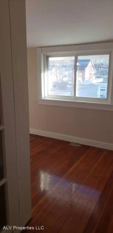 Main picture of 38 Strathmore Rd