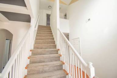 Main picture of 51 Craven Ct