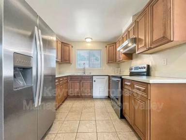 Main picture of 192 Echo Ave