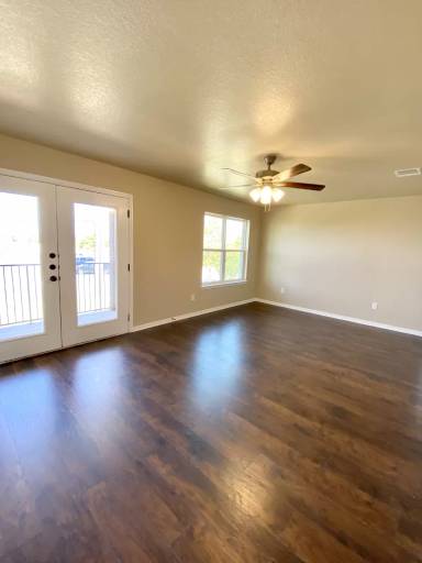 Main picture of 100 Sandstone Dr