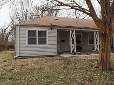 Main picture of 2502 S Pattie St