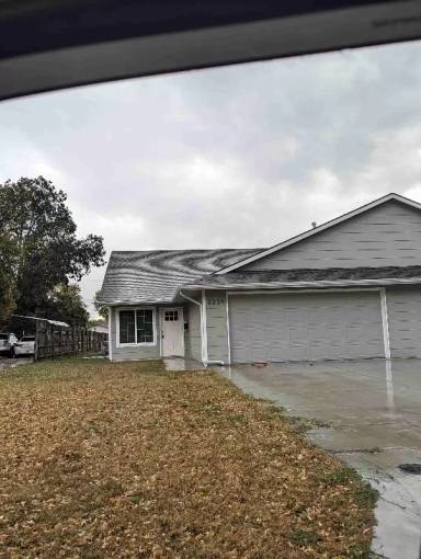 Main picture of 3239 S Handley St