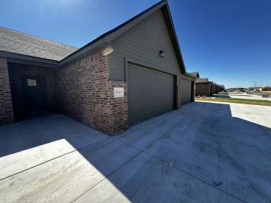 Main picture of 5813 Urbana Pl