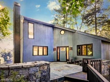 Main picture of 229 Mountain Rd