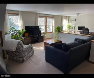 Main picture of 215 Taylor St