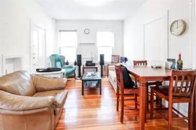 Main picture of 12 Hamlin St
