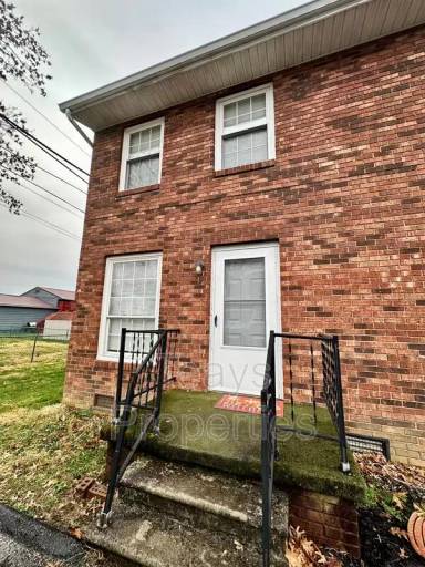 Main picture of 2624 Henderson Ave