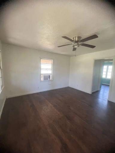 Main picture of 2607 Woodrow Ave