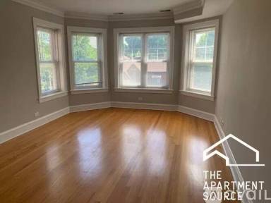 Main picture of 829 S Euclid Ave