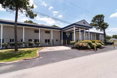 Main picture of Redford Square Apartments