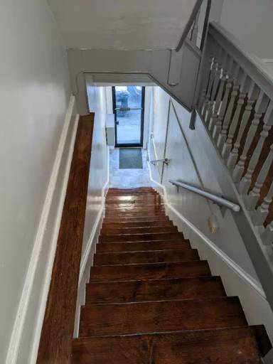 Main picture of 244 N Queen St