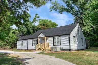 Main picture of 3445 Morganton Rd