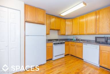 Main picture of 1459 N Milwaukee Ave