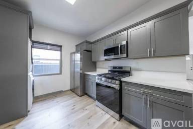 Main picture of 523 E 5th St