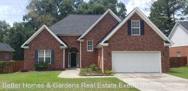 Main picture of 535 Farmington Cir