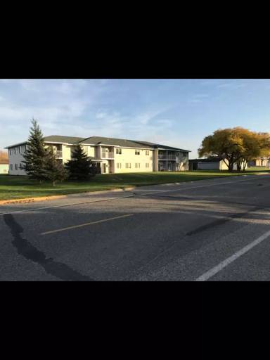 Main picture of 106 Jefferson Ave N