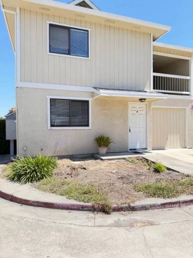 Main picture of 21663 Garden Ave