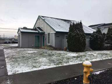 Main picture of 916 W 4th Ave