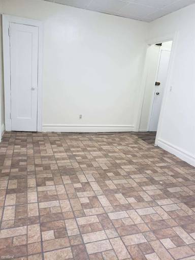Main picture of 2020 Avenue V