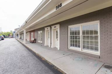 Main picture of 386 Waller Avenue - 103-104