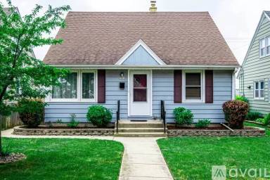 Main picture of 3051 N 89th St