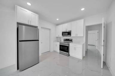 Main picture of 2413 Quentin Ave S