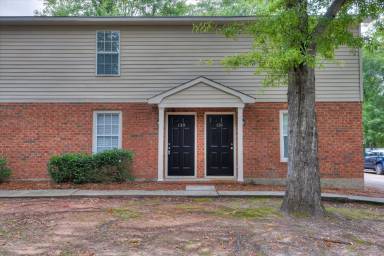 Main picture of Willow Springs Apartments