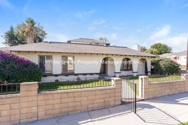 Main picture of 451 N Euclid St