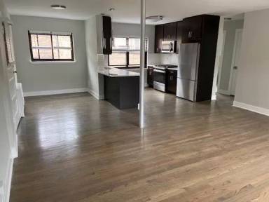 Main picture of 551 Sheridan Rd