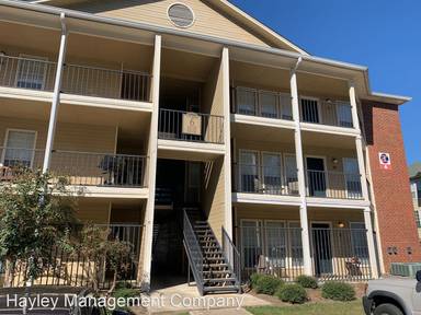 Main picture of The Hub at Auburn Apartment Homes