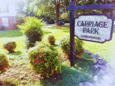 Main picture of 1022 Carriage Drive - Apt. B