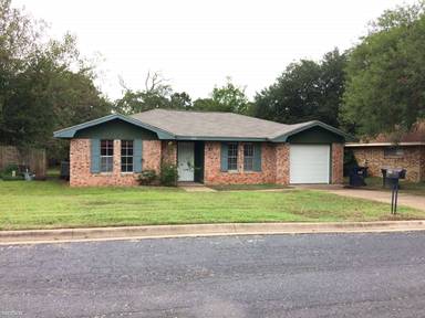 Main picture of 1442 Magnolia Dr