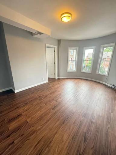 Main picture of 345 Liberty St