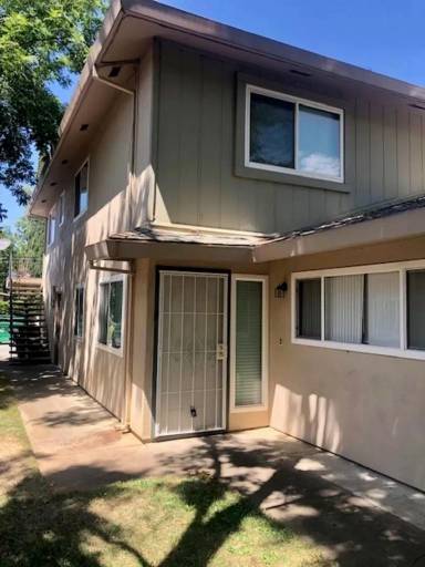 Main picture of Fully Updated Two Bedroom, One Bathroom Condo