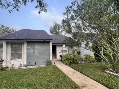 Main picture of 126 Dahlia Village Cir
