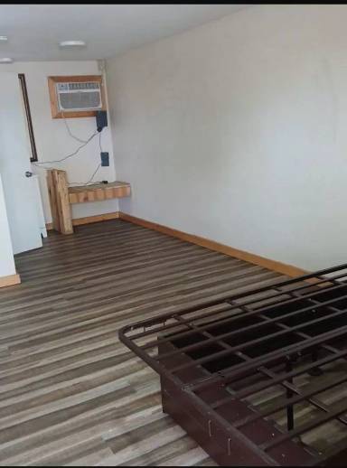 Main picture of 645 E Main St