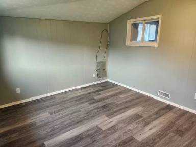 Main picture of 208 Town St