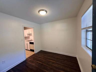 Main picture of 2705 1/2 45th St