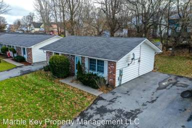 Main picture of 390 Moffett St
