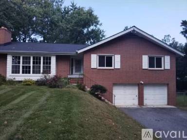 Main picture of 317 Annetta Rd