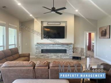 Main picture of 685 Arran Way