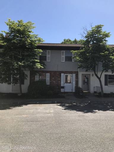 Main picture of 107 Fountain Dr