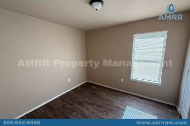Main picture of 3422 E 3rd St