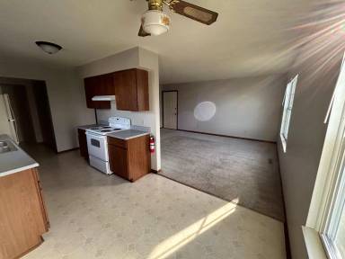 Main picture of 574 N Cedar St