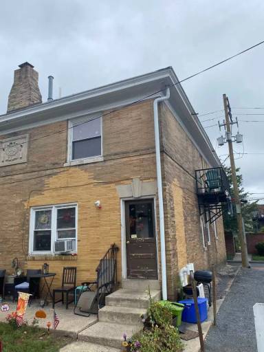 Main picture of 340 N Duke St