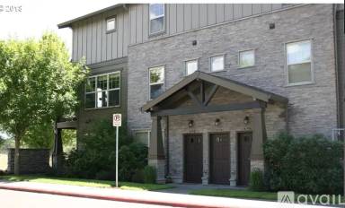 Main picture of 696 NE Adwick Dr