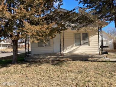 Main picture of 2202 S Saint Francis St