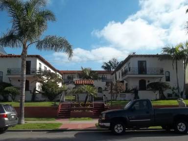 Main picture of 353 Orange Ave
