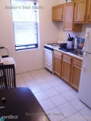 Main picture of 27 Saint Lukes Rd